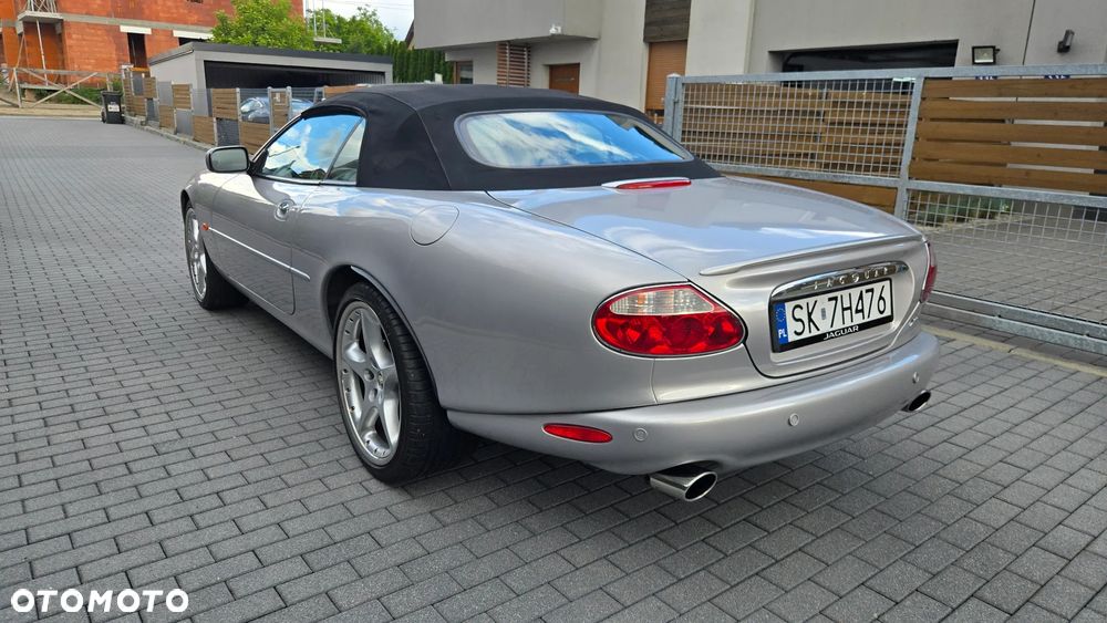 Jaguar XK8 - 7