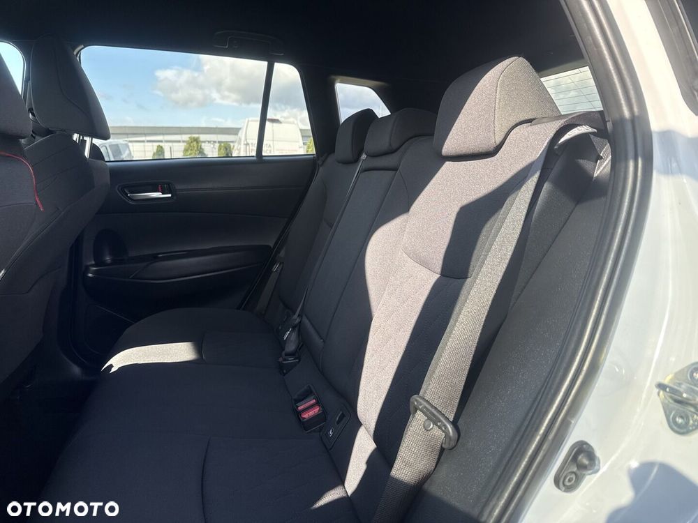Toyota Corolla Cross 2.0 Hybrid Style AWD - 14