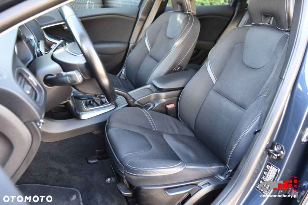 Volvo V40 - 17