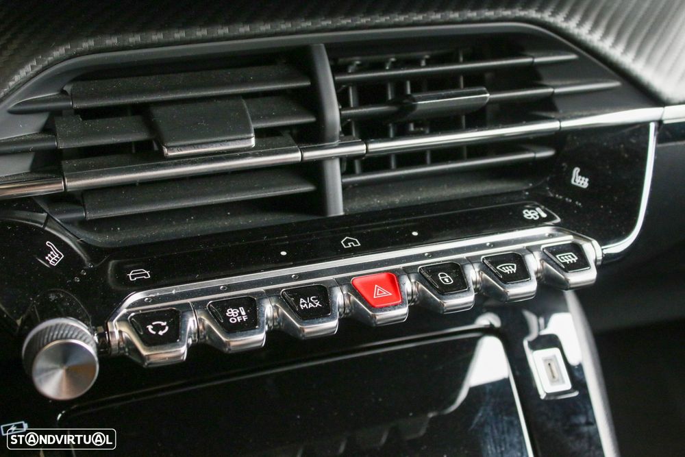 Peugeot 2008 1.2 PureTech Allure - 28