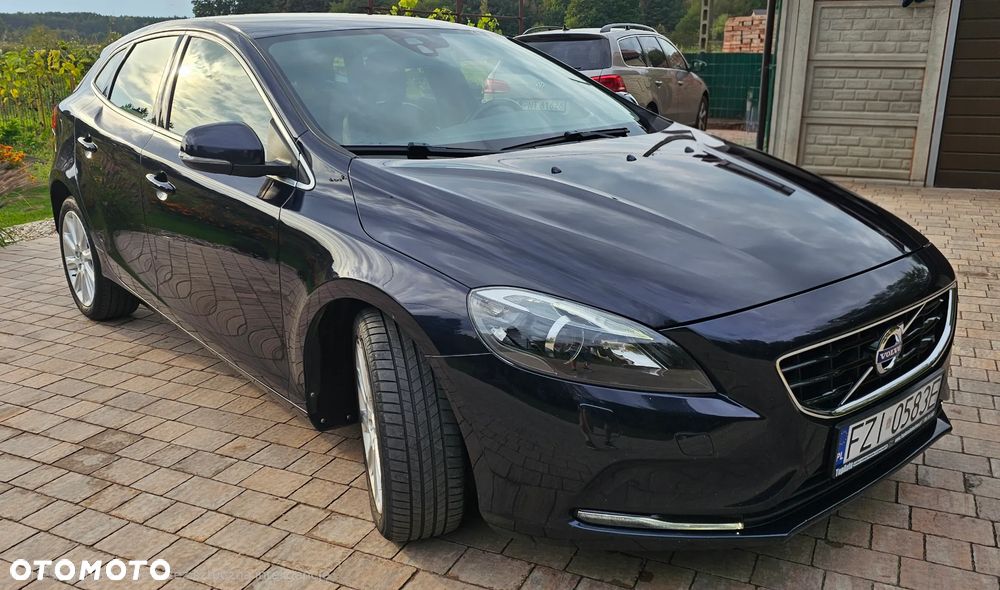 Volvo V40 2016 photo 4