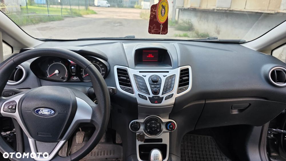Ford Fiesta 1.25 Ambiente EU5 - 7