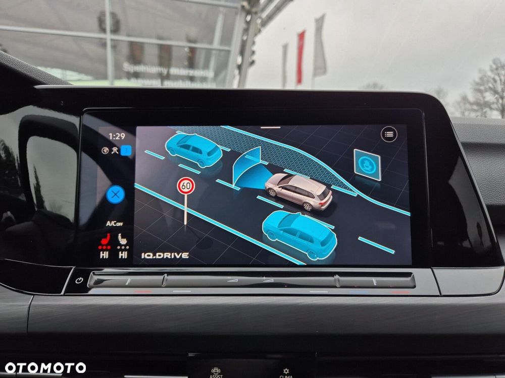 Volkswagen Golf Variant - 29