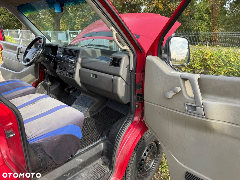 Volkswagen Transporter - 11