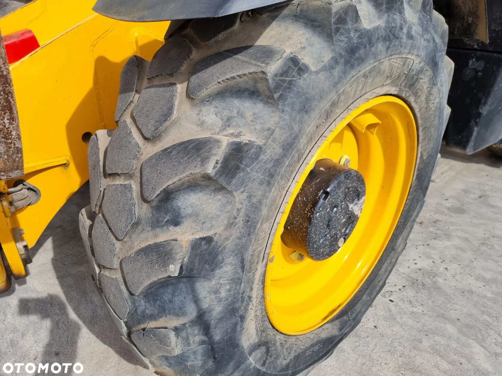JCB 540-140 - BC33 - 13