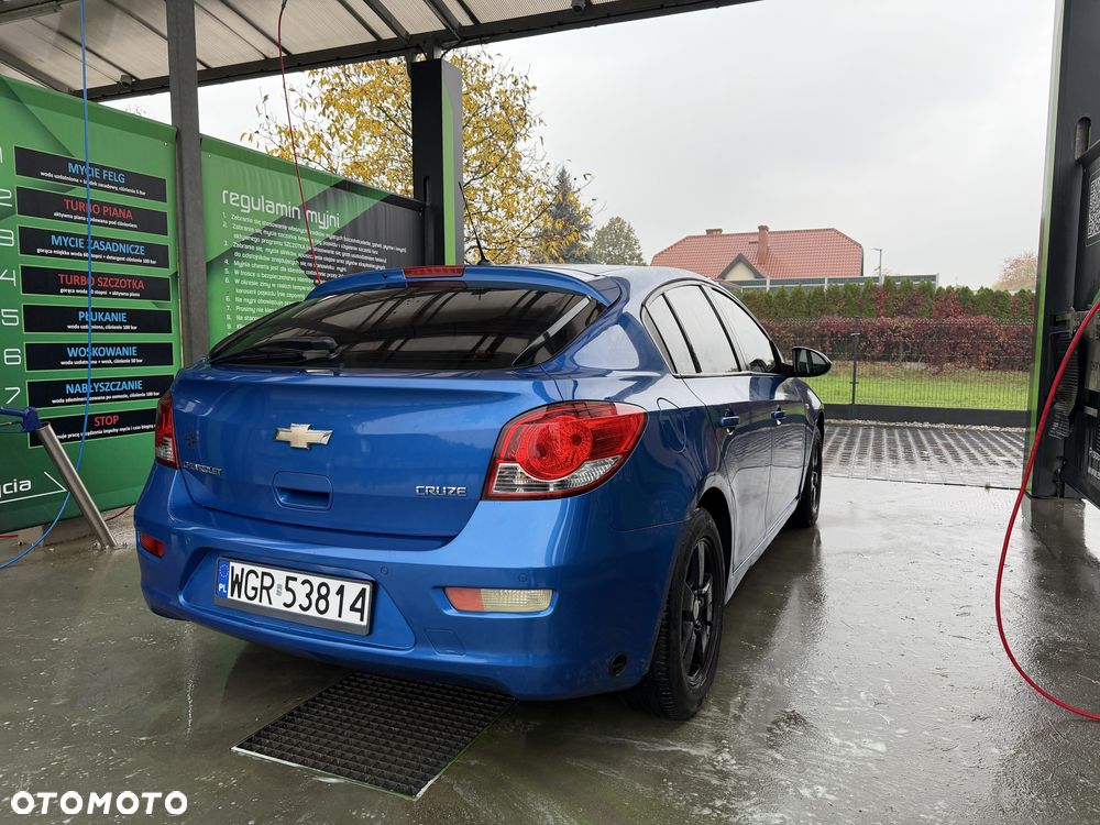Chevrolet Cruze - 4