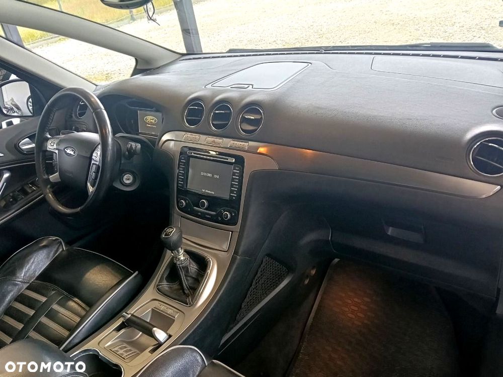 Ford S-Max - 8