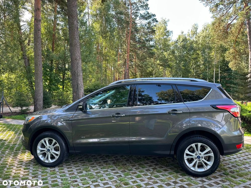 Ford Kuga - 8