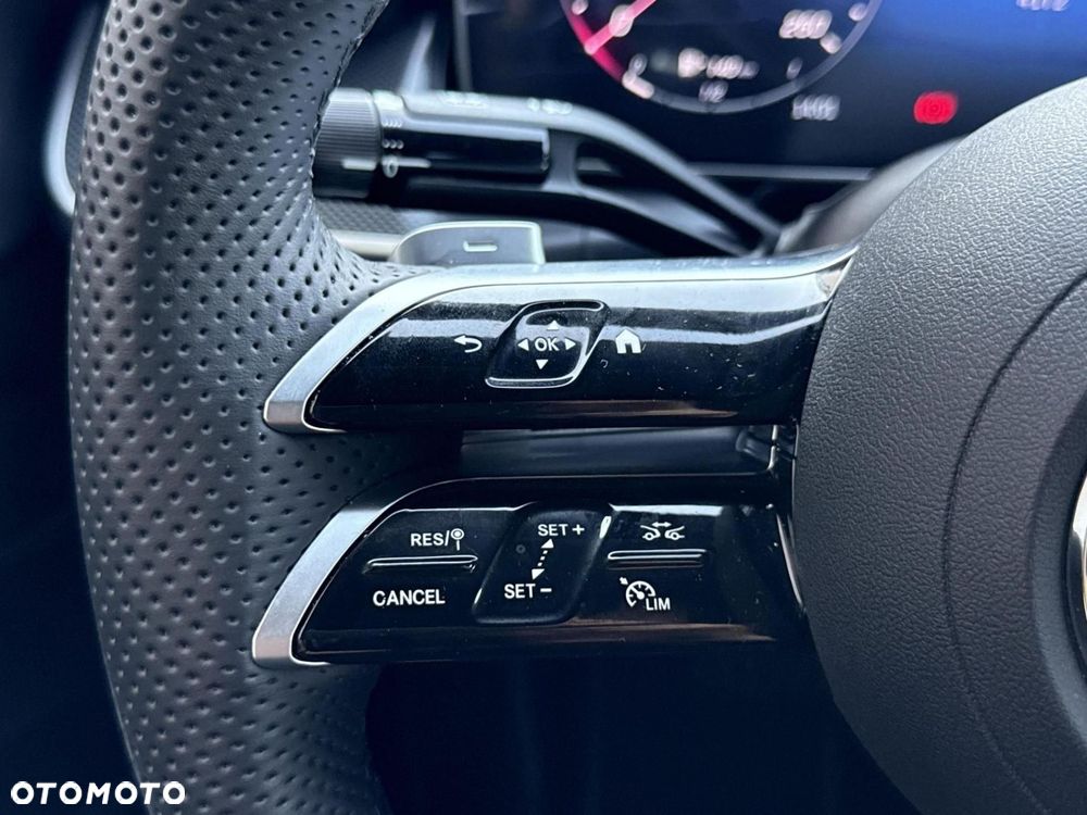 Mercedes-Benz GLC - 22