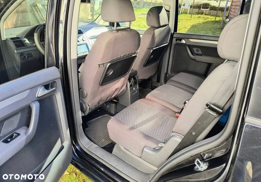 Volkswagen Touran 1.4 TSI Highline DSG - 8