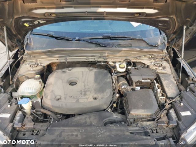 Volvo XC 40 B5 B AWD Geartronic Inscription - 9