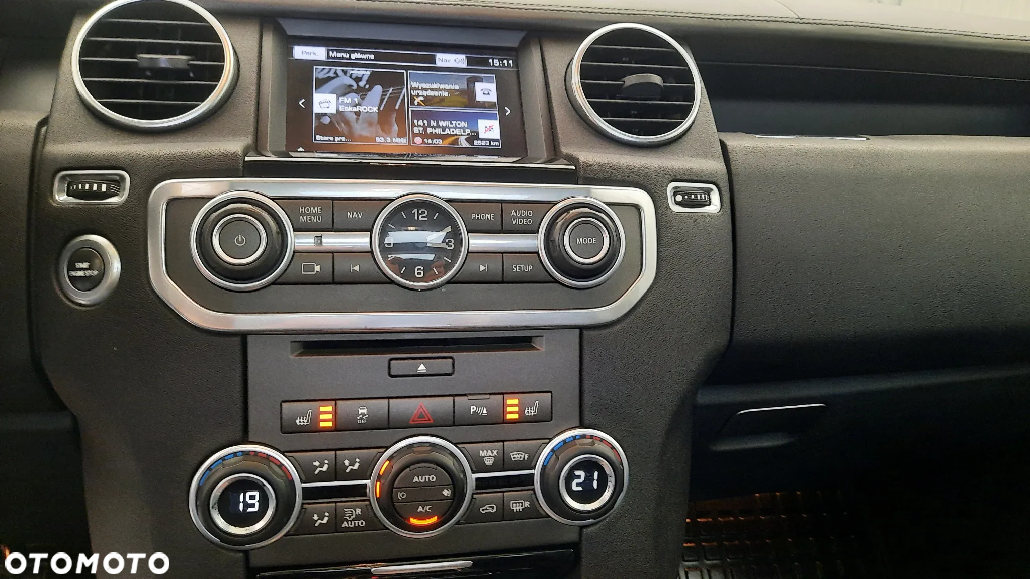 Land Rover Discovery IV 3.0 V6 SC Landmark - 17