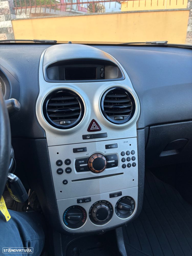 Opel Corsa 1.3 CDTi - 10
