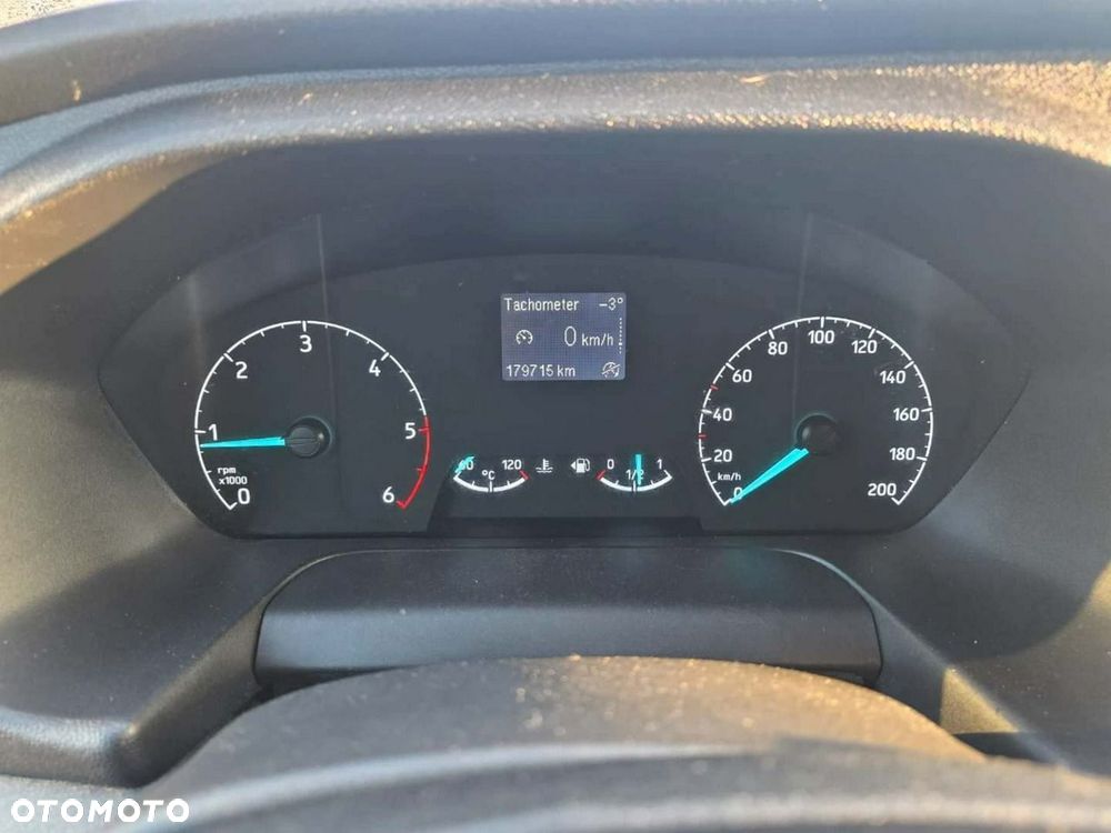 Ford Transit - 8