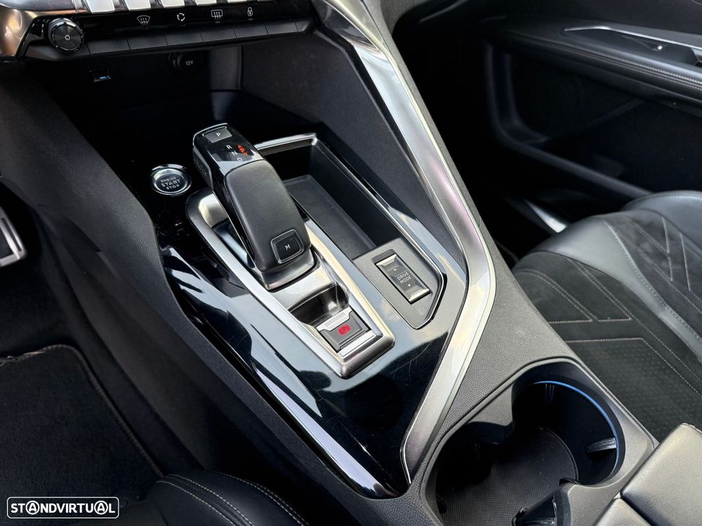 Peugeot 5008 1.5 BlueHDi GT EAT8 - 19