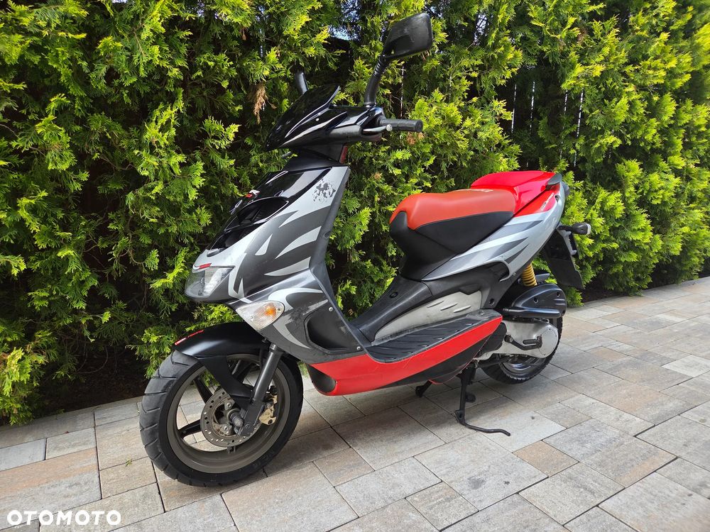 Aprilia SR - 4