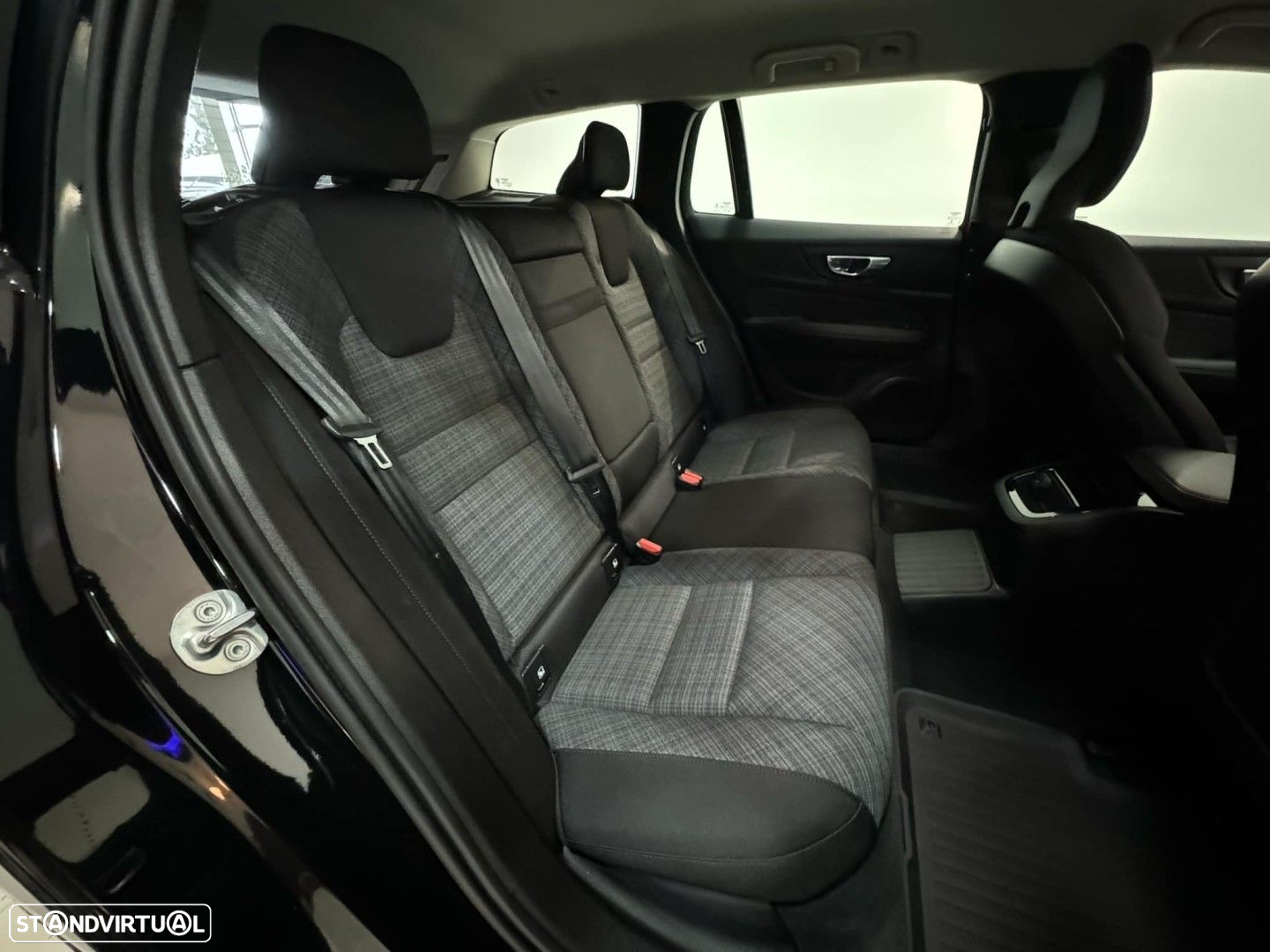 Volvo V60 2.0 T6 AWD TE Inscription Expression - 15