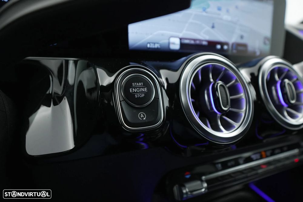 Mercedes-Benz GLA 200 AMG Line - 24