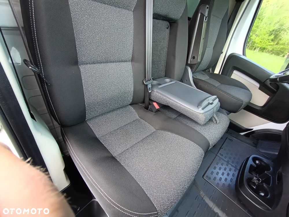 Fiat Ducato Maxi KONTENER 2.3 Multijet 177kM, manual 2018 rok WEBASTO, rozstaw MAXI 4,03m SPRAWNY!!! - 26