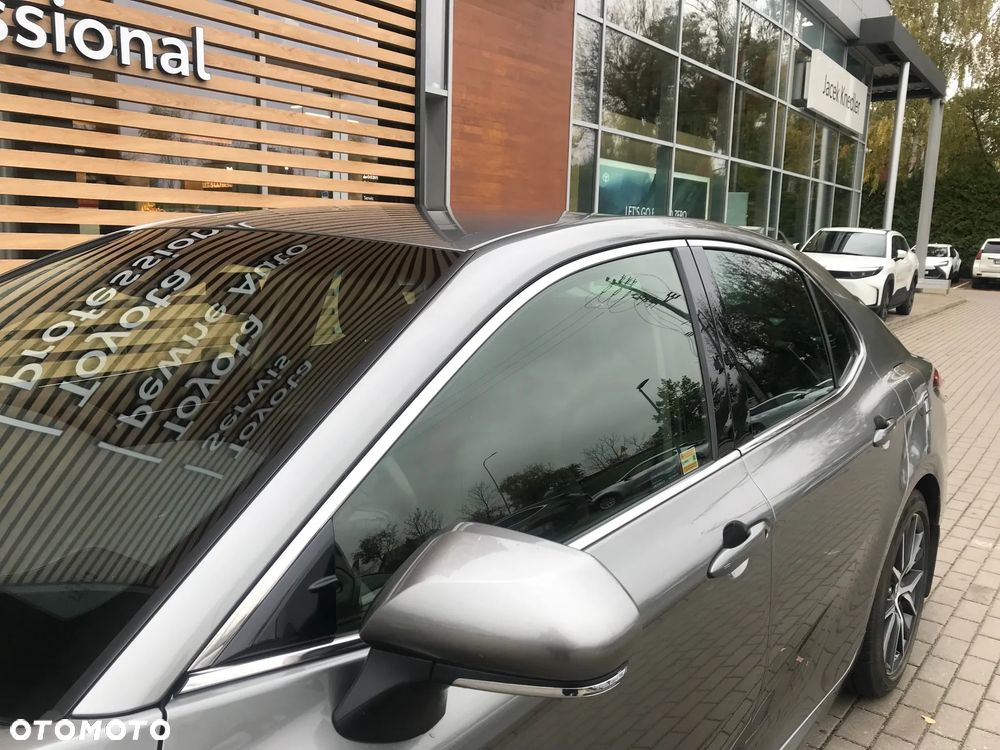 Toyota Camry 2022