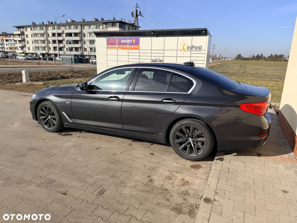 BMW Seria 5 520d xDrive Luxury Line - 18