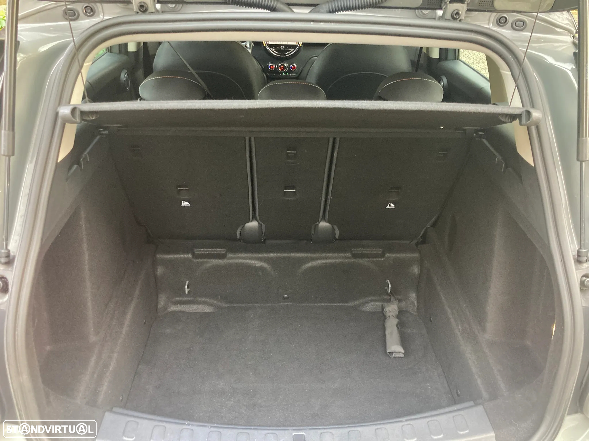 MINI Countryman Cooper D ALL4 Auto - 16