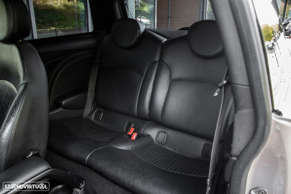 MINI 3 Portas Cooper D - 29