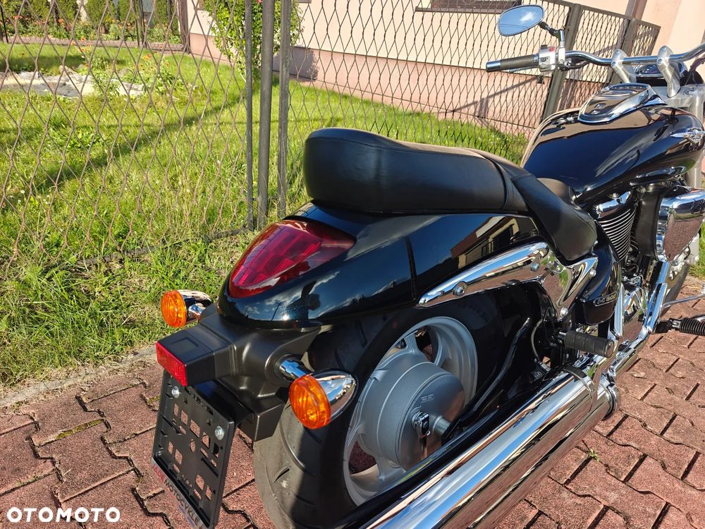 Suzuki Intruder - 6