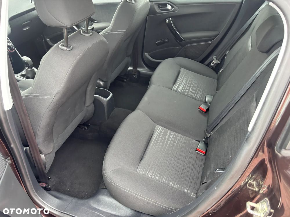 Peugeot 208 82 VTI Active - 16