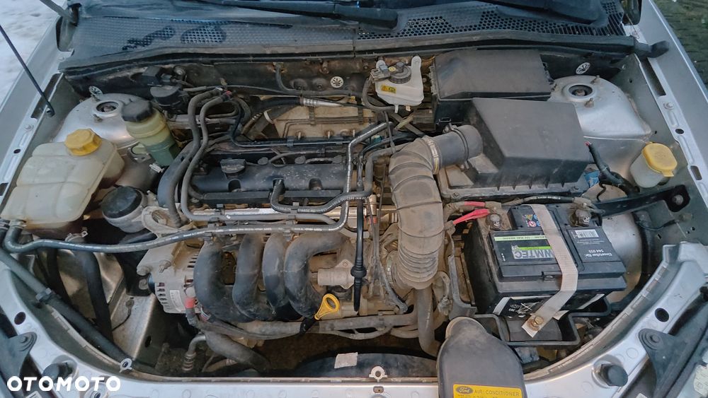Ford Focus 1.6 Futura - 5
