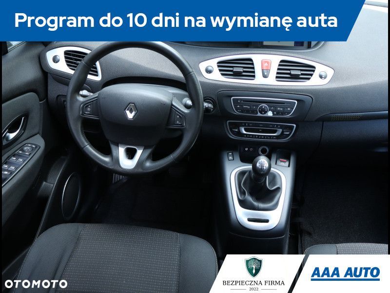 Renault Scenic - 8