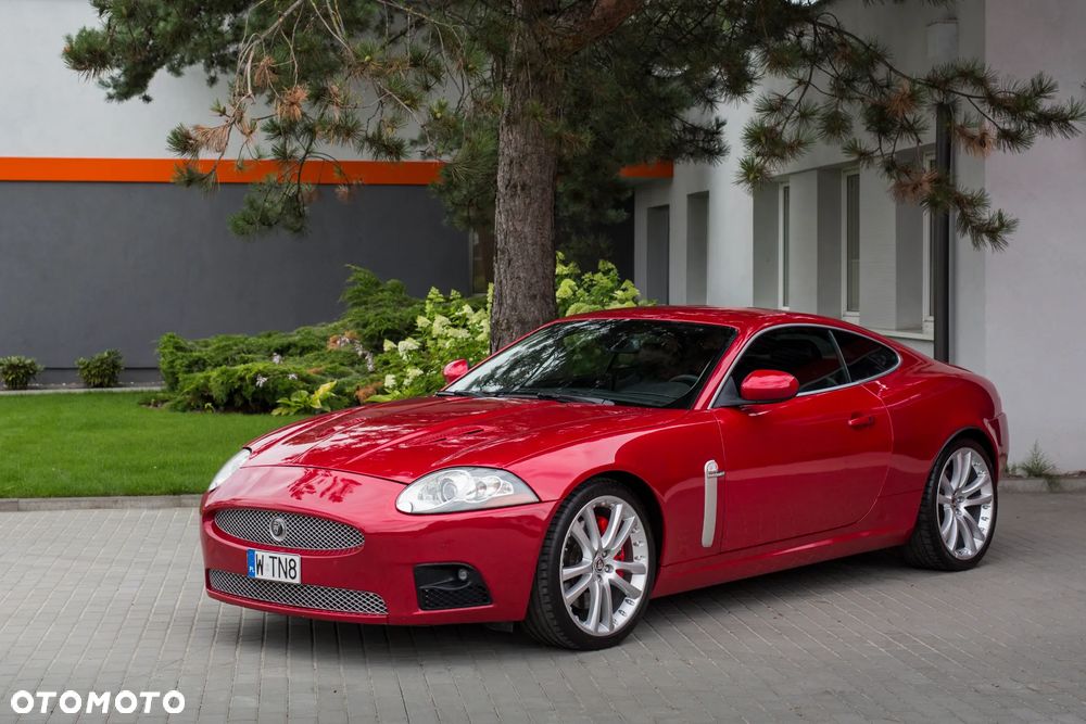 Jaguar XK XKR Coupe - 6
