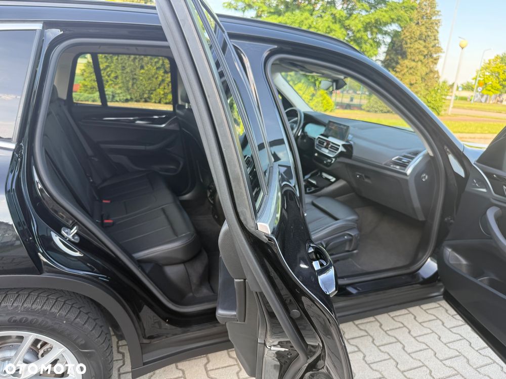 BMW X3 xDrive20d mHEV - 14