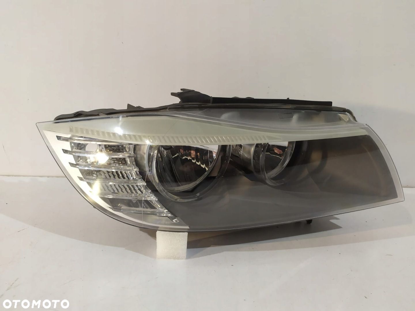 BMW 3 90 / E91 LCI Lampa przednia H7 R - 14869 - 1