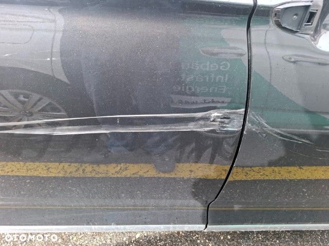 Volkswagen Passat 2.0 TDI SCR DSG Elegance - 6
