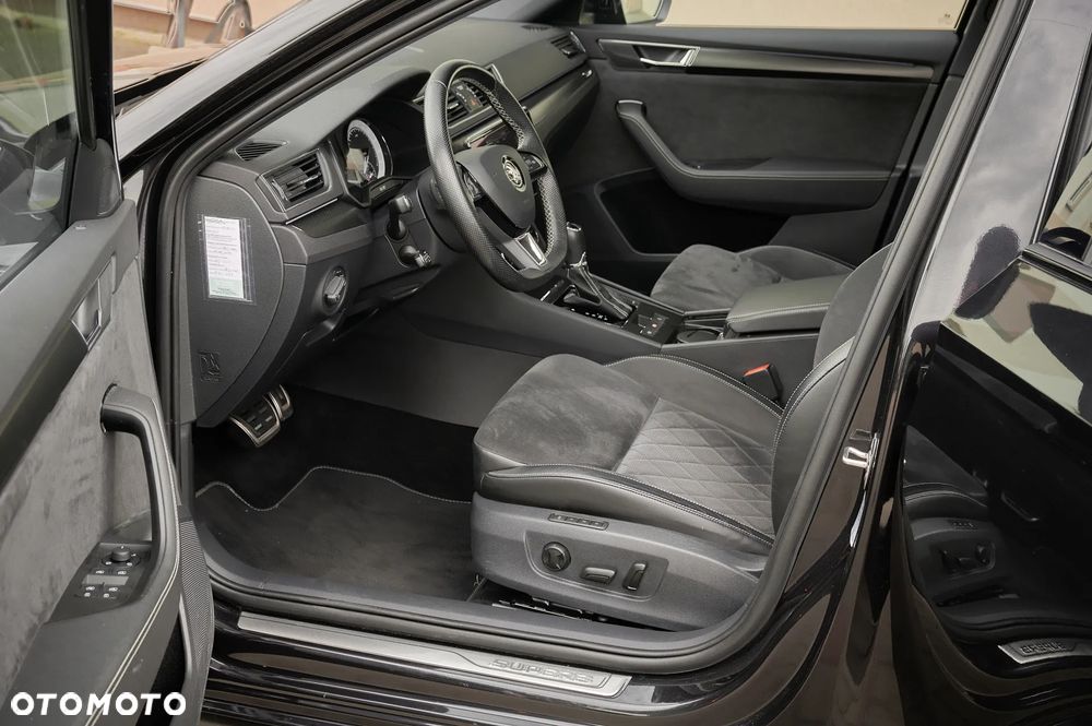 Skoda Superb 1.5 TSI DSG Sportline - 17