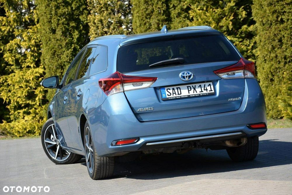 Toyota Auris Hybrid 135 Premium - 14