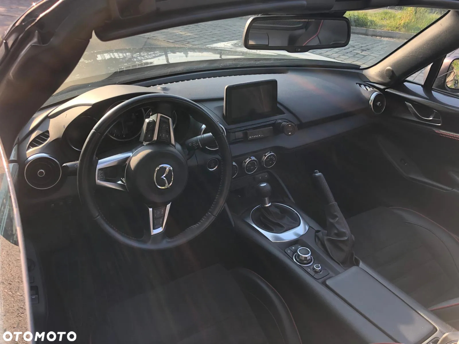 Mazda MX-5 SKYACTIV-G 2.0 ADVANTAGE DESIGN - 4