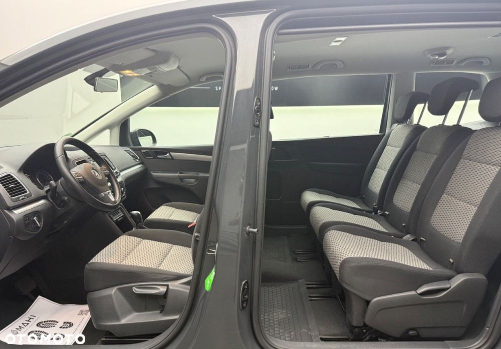 Volkswagen Sharan 2.0 TDI DSG BlueMotion Technology Trendline - 27