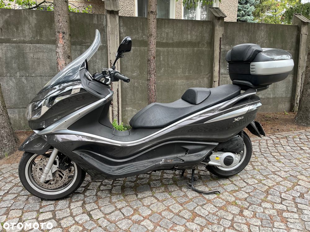 Piaggio X10 - 8