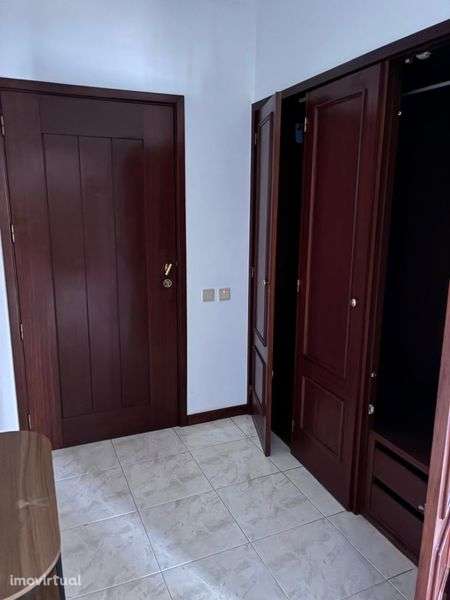 T2 mobilado com garagem – Lagares (Felgueiras) - Grande imagem: 2/8