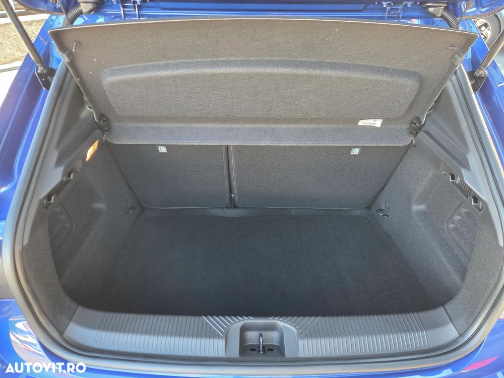 Renault Clio TCe 115 Techno - 24