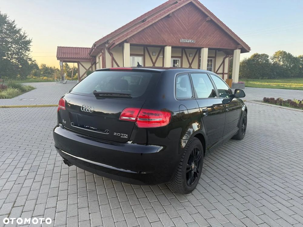Audi A3 Sportback 2.0 TDI DPF Quattro Attraction - 8