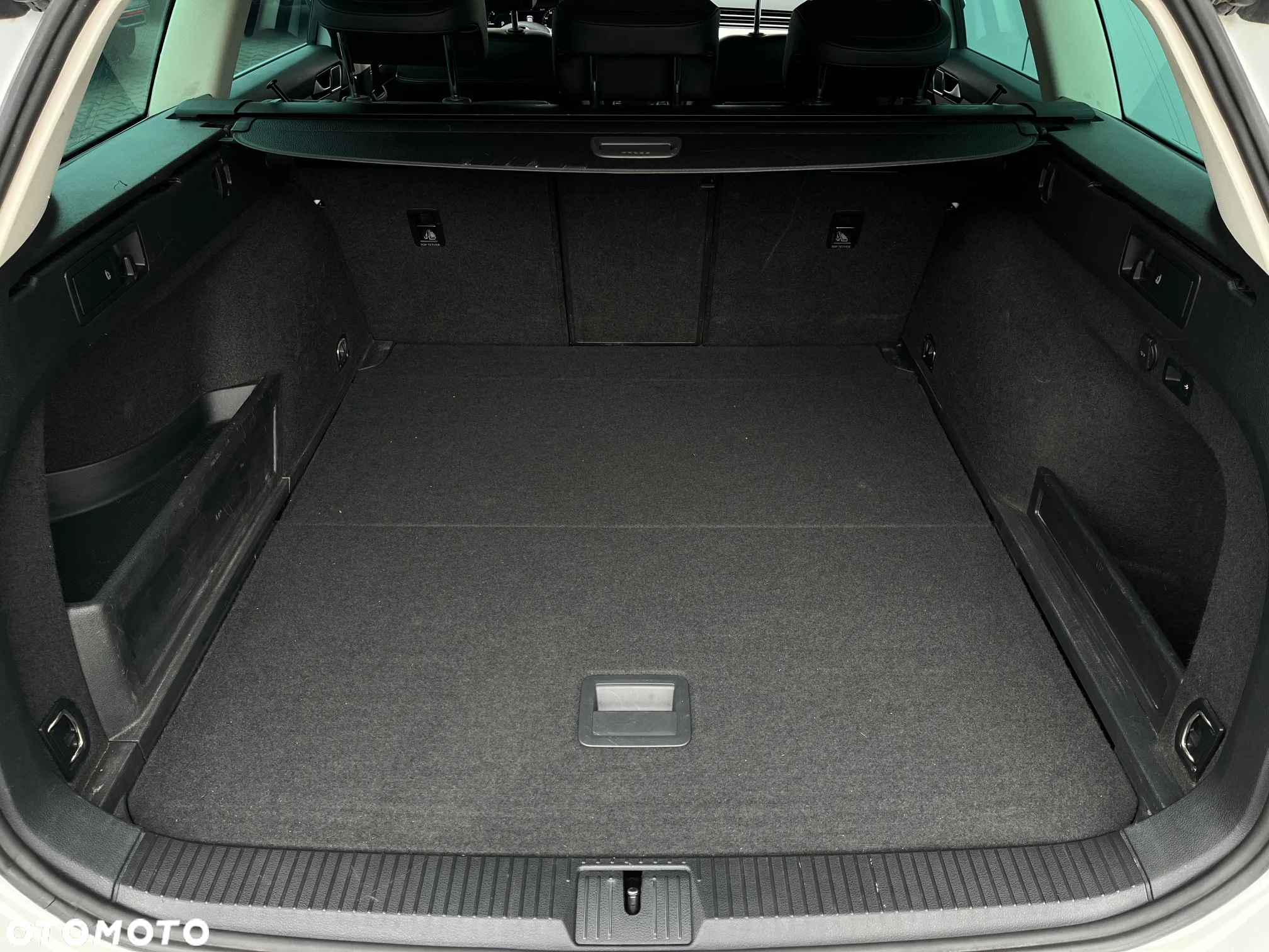 Volkswagen Passat 2.0 TDI Bi-Turbo BMT 4Mot Highline DSG - 38