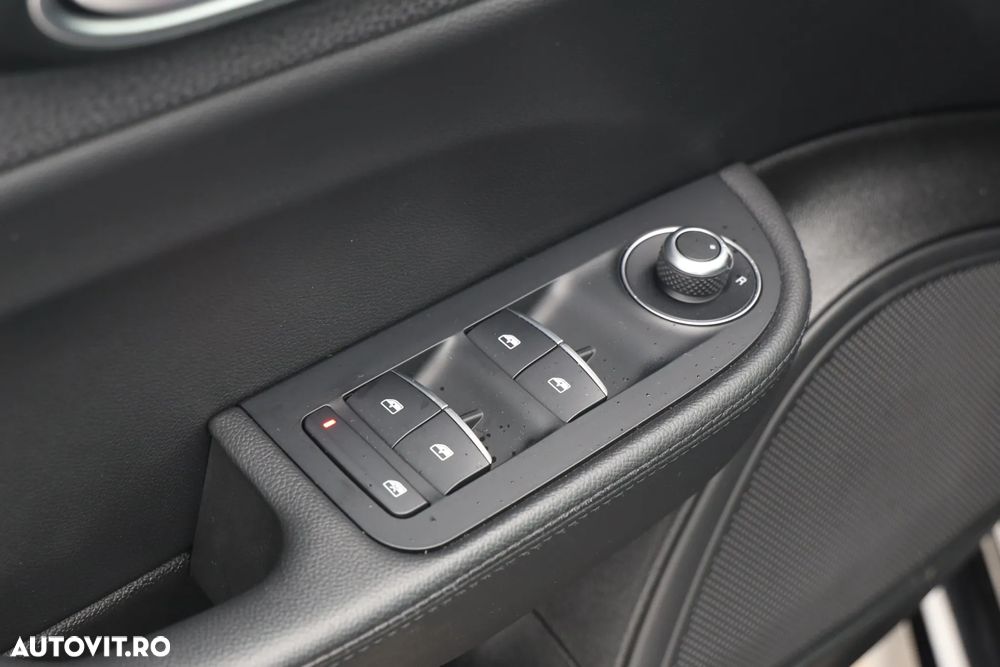 Alfa Romeo Giulia 2.2 - 21