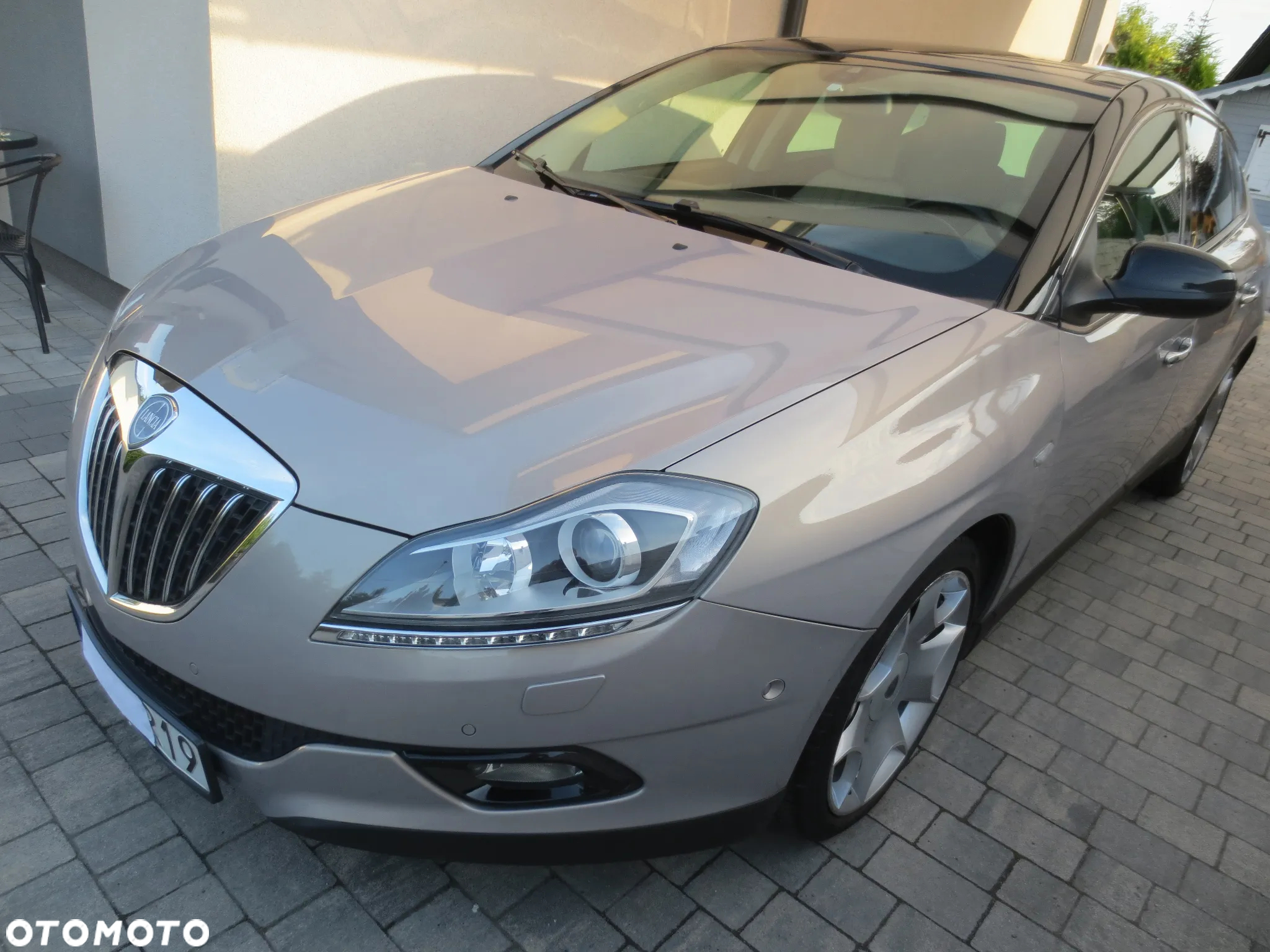 Lancia Delta 1.8 T-Jet Executive Sportronic - 17