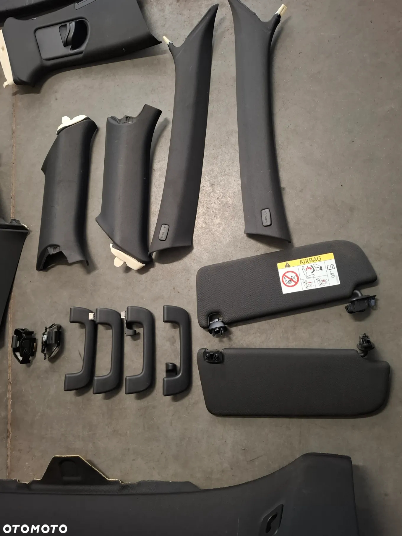 Podsufitka sufit czarna słupki komplet Audi A6 C7 kombii Rok 2015 - 7