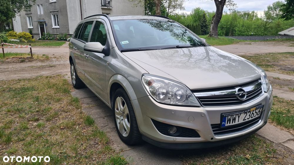 Opel Astra 1.6 Enjoy - 1