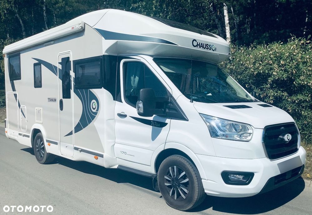 Ford Półintegra - 1