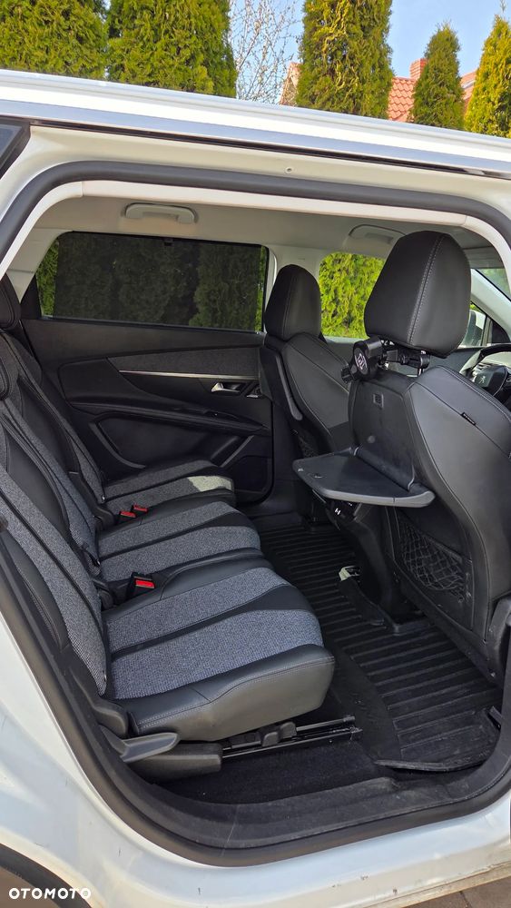 Peugeot 5008 1.5 BlueHDi Active S&S EAT8 - 15